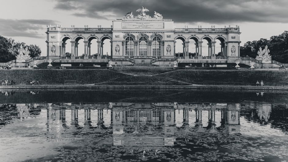 Historic Schönbrunn Palace in Vienna, Austria, under a clear sky