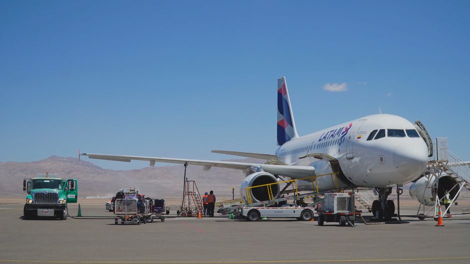 Chile flight compensation information on a smartphone screen