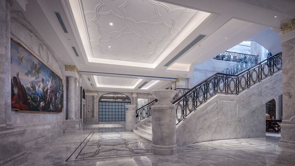 Elegant hotel lobby in a major USA city, ready to welcome guests