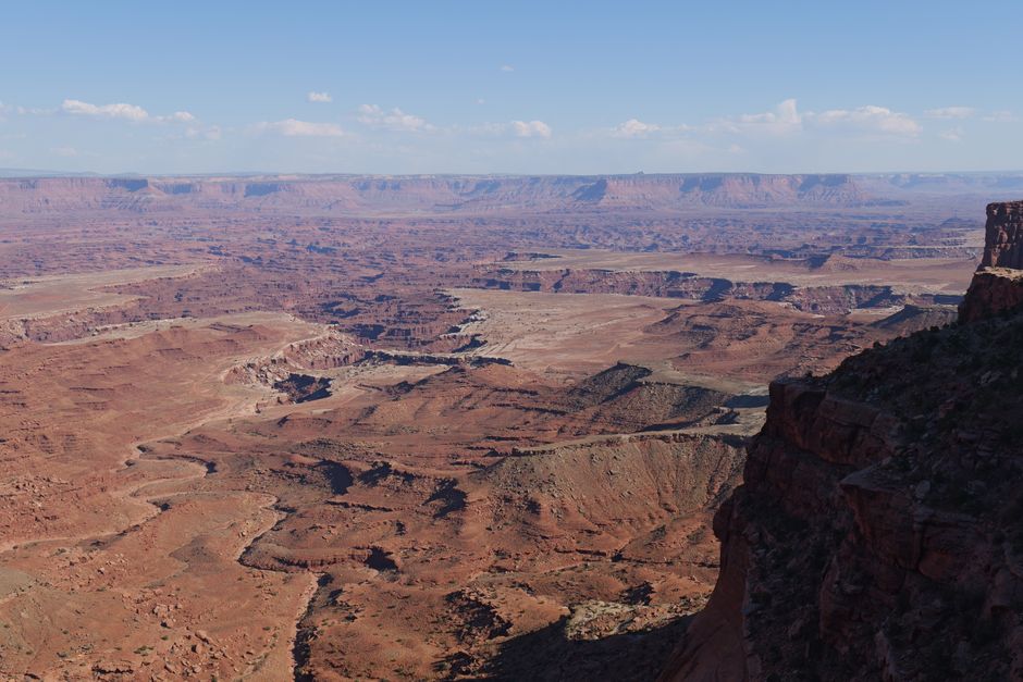 Stunning diverse landscapes across USA regions, showcasing mountains, coasts, and cities for travel inspiration.