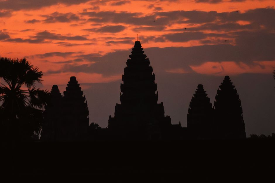 Sunrise over the majestic Angkor Wat temple complex in Siem Reap, Cambodia