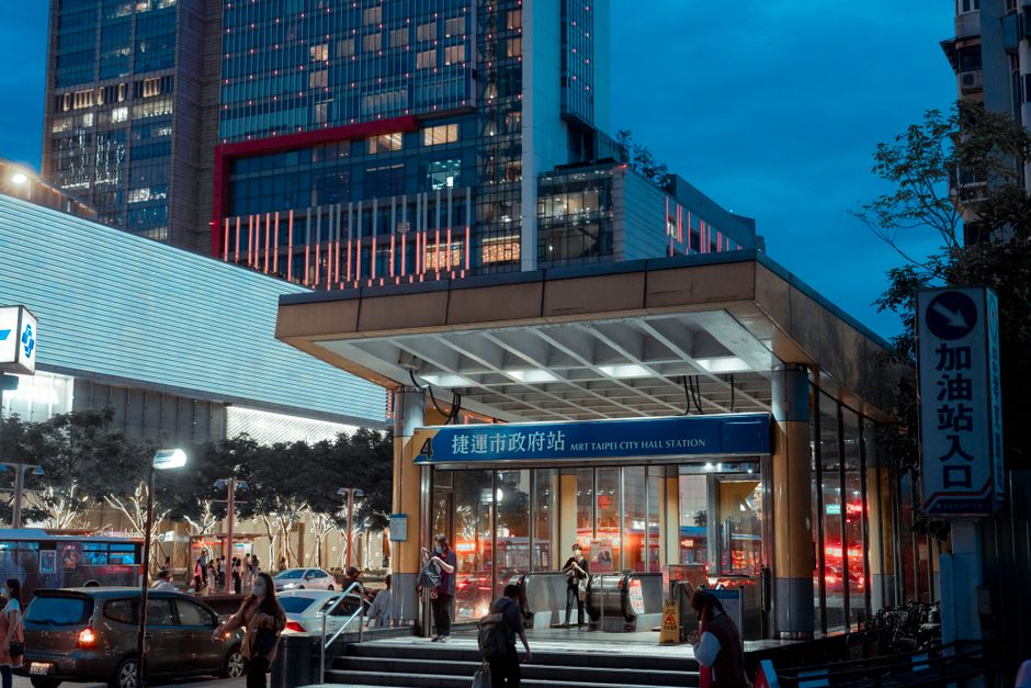 Modern Taoyuan Airport MRT train arriving at a station in Taiwan